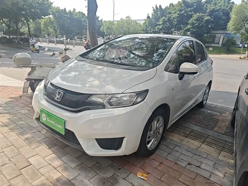 Купить Honda Fit
