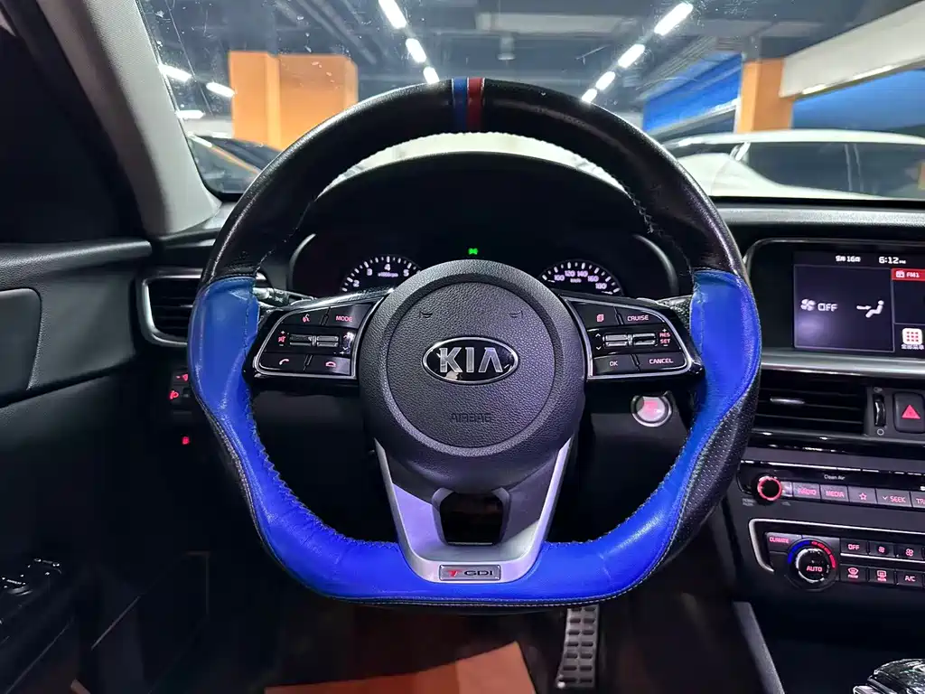 Kia K5 — миниатюра 10