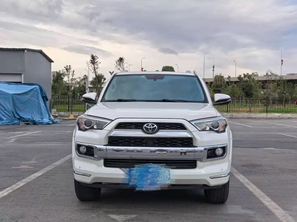 Toyota 4Runner — миниатюра 2