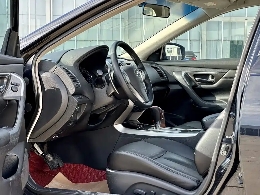 Nissan Teana — миниатюра 5