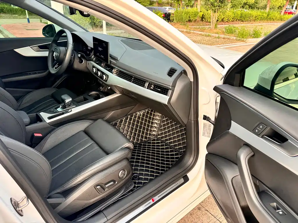 Audi A4L 2020 40 TFSI Fashion