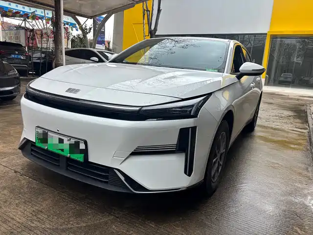 geely-galaxy galaxy-l6