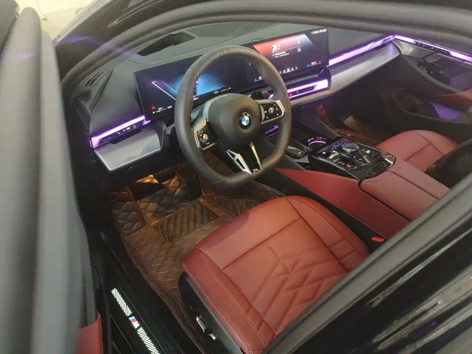 BMW 5 Series — миниатюра 2