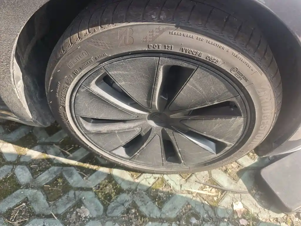 Tesla Model 3 — миниатюра 26