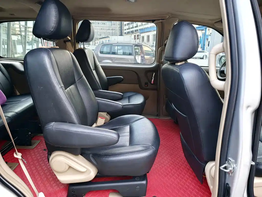 Buick GL8 — миниатюра 9