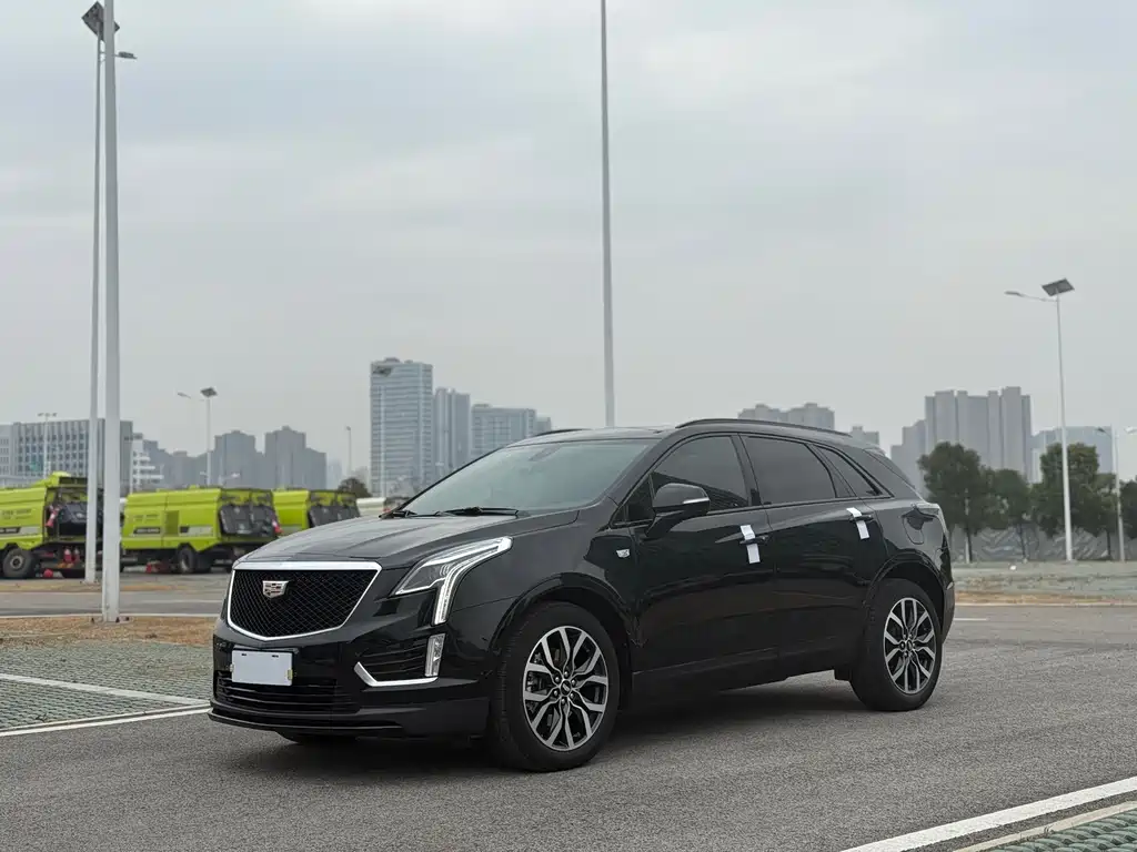 CADILLAC XT5