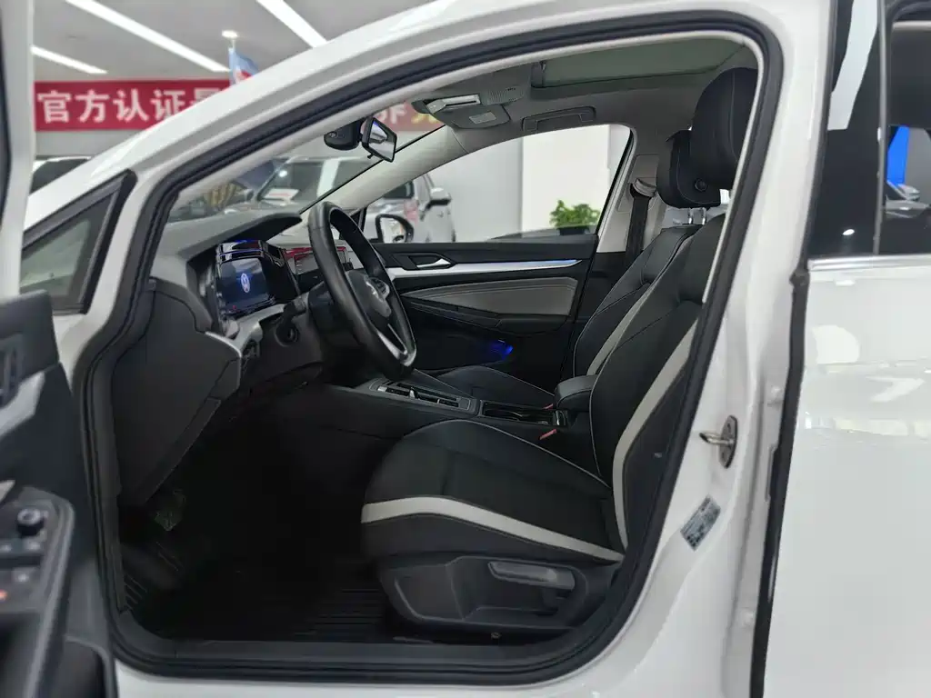 Volkswagen Golf — миниатюра 10