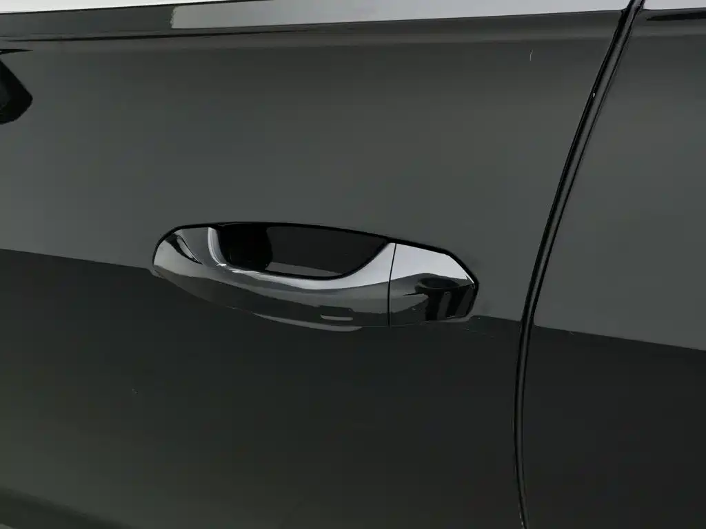 Audi A6L — миниатюра 18