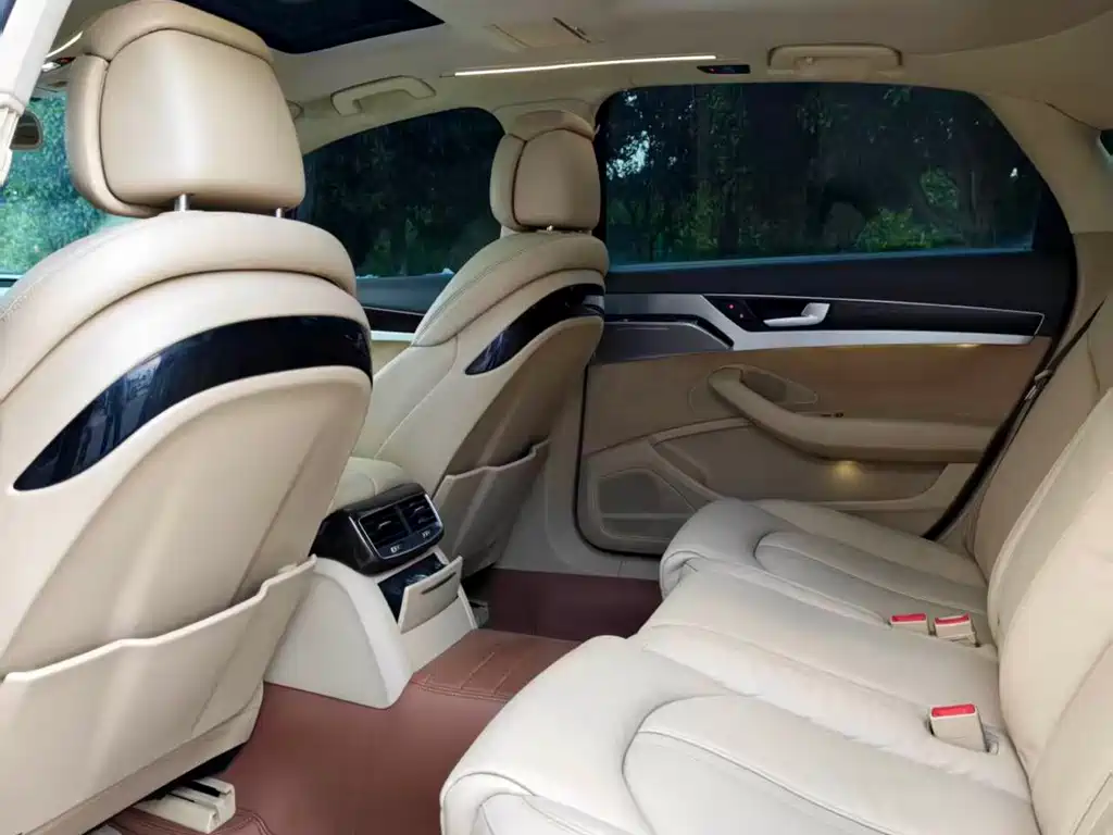Audi A8 — миниатюра 12