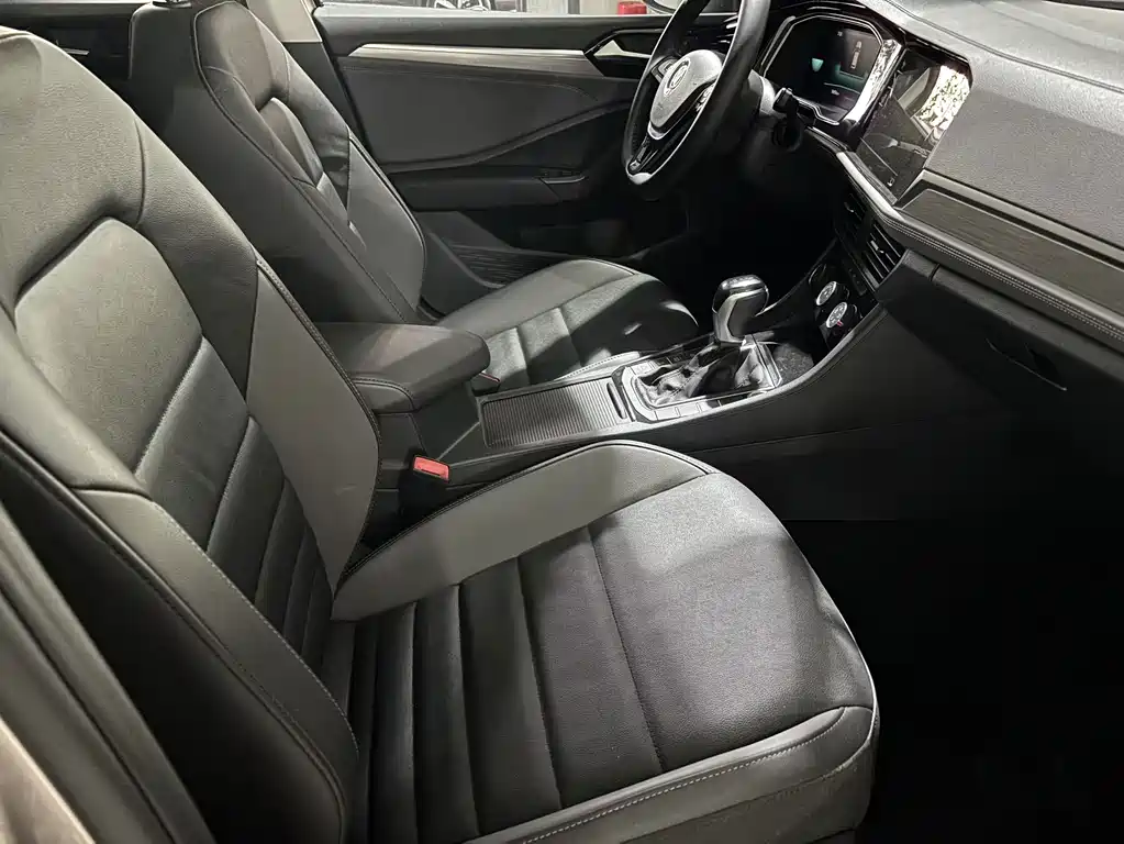 Volkswagen Sagitar — миниатюра 10