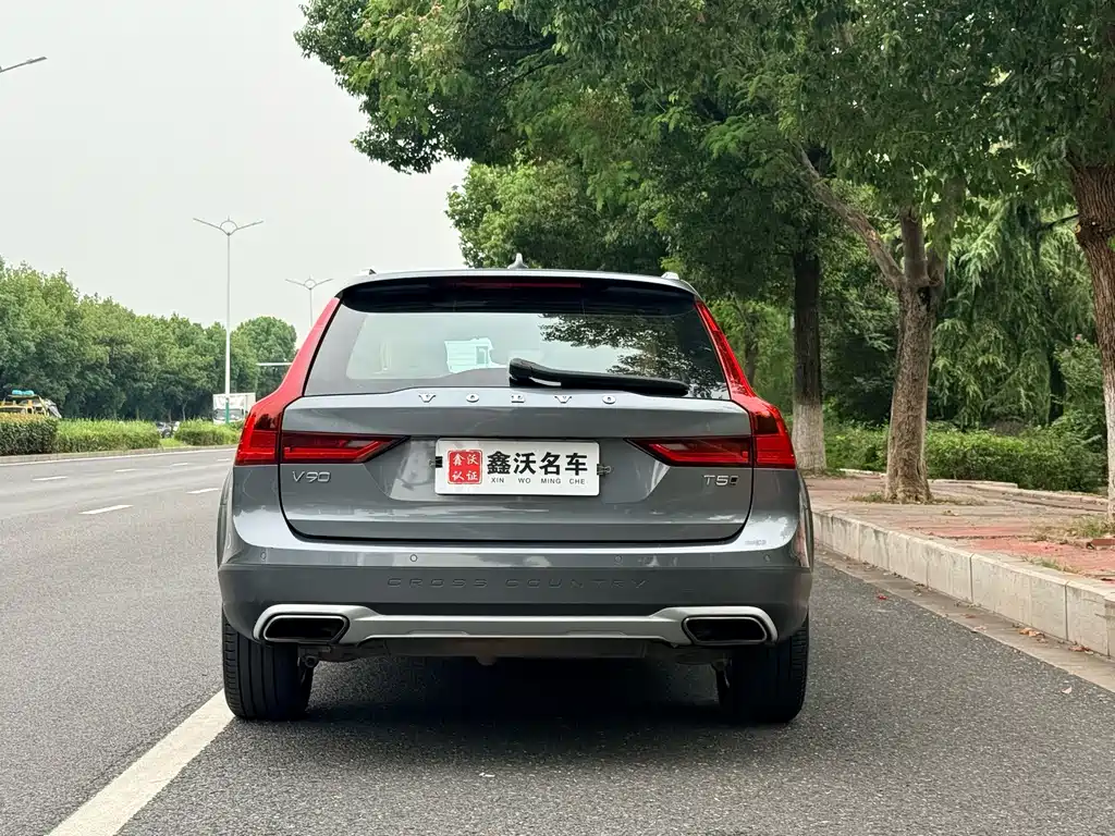 Volvo V90 — миниатюра 4