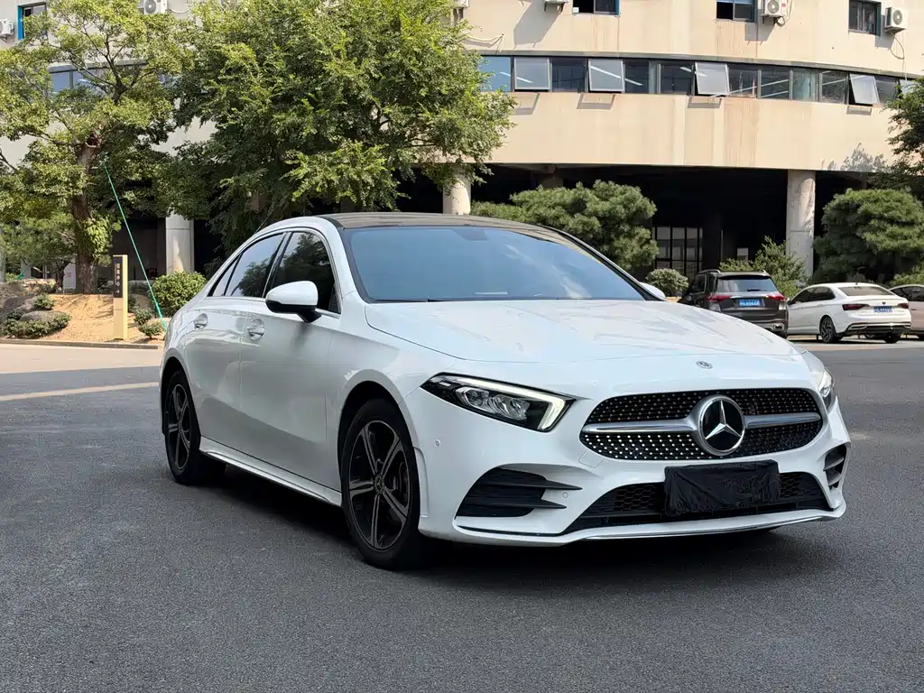 Mercedes-Benz A-Class — миниатюра 3