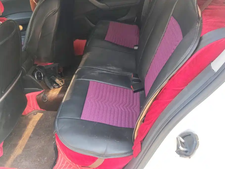 Volkswagen Santana — миниатюра 6