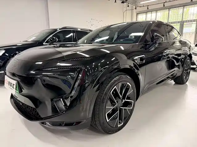 2025 Avatr 11