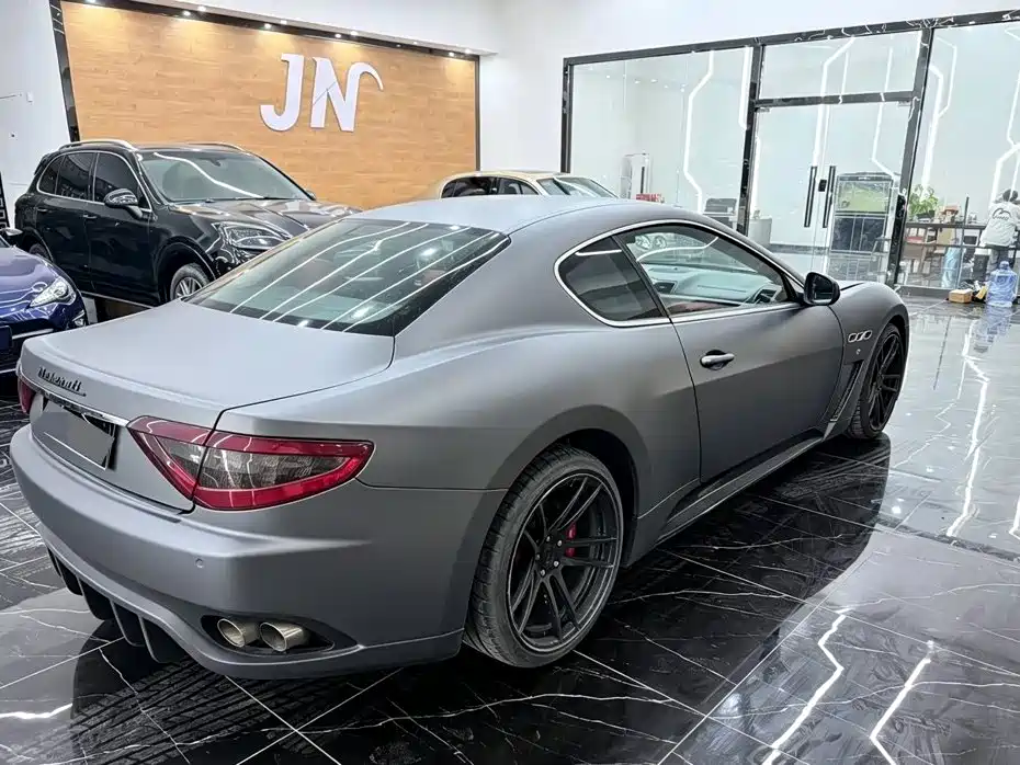 Maserati GranTurismo — миниатюра 7