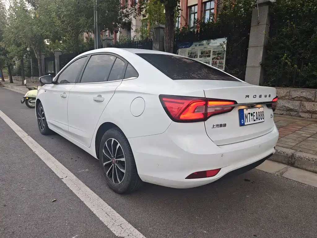 Roewe i5 — миниатюра 6