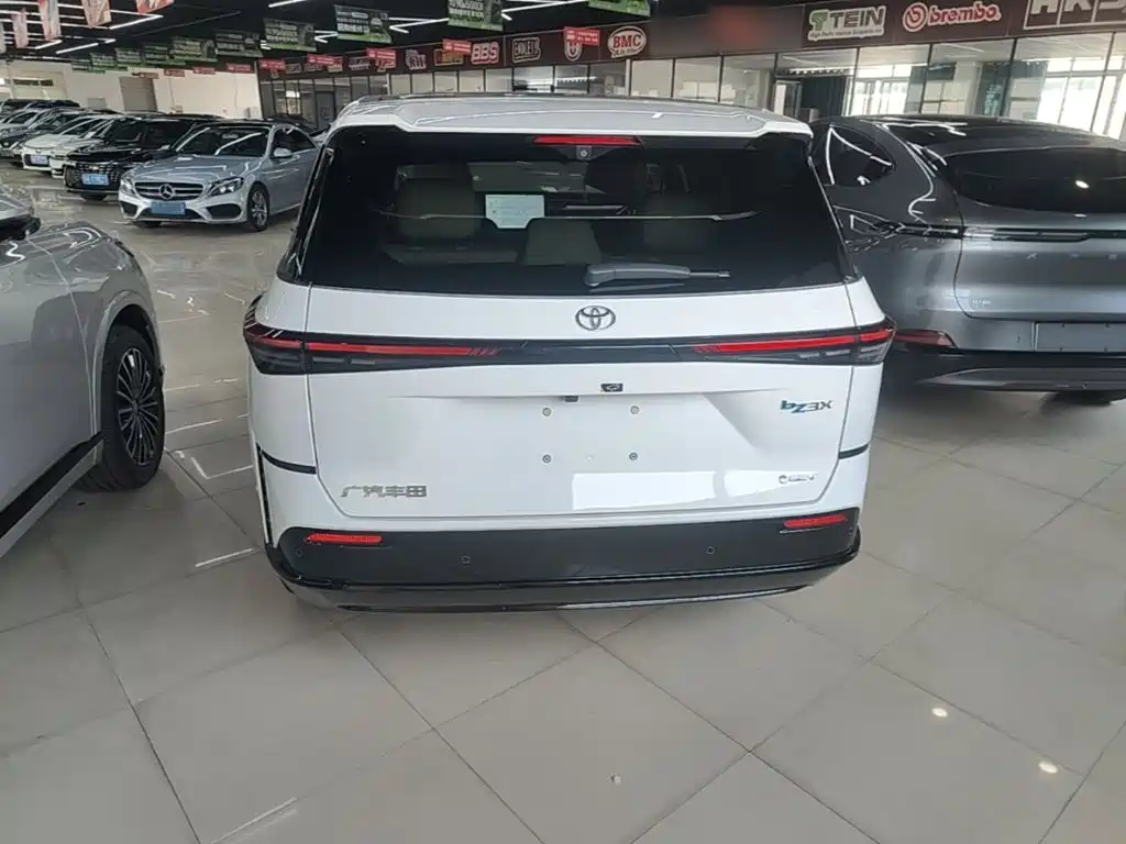 Toyota bZ3X — миниатюра 6