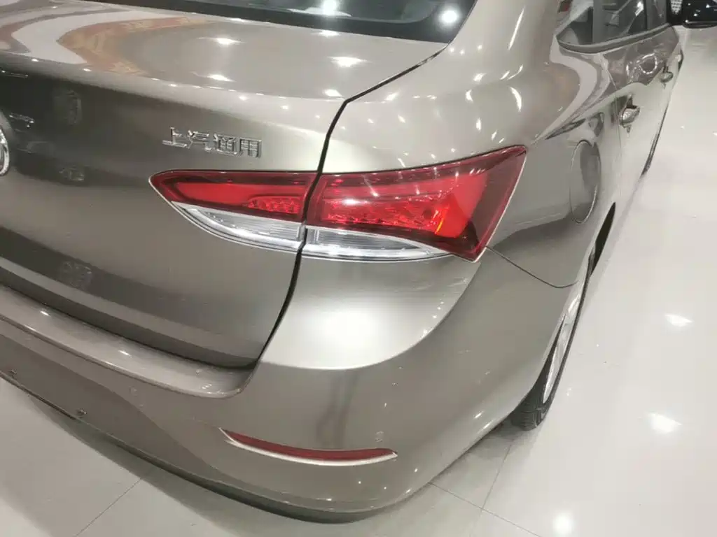 Buick Excelle — миниатюра 8