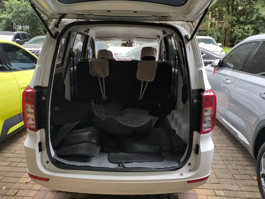 Wuling Hongguang — миниатюра 4