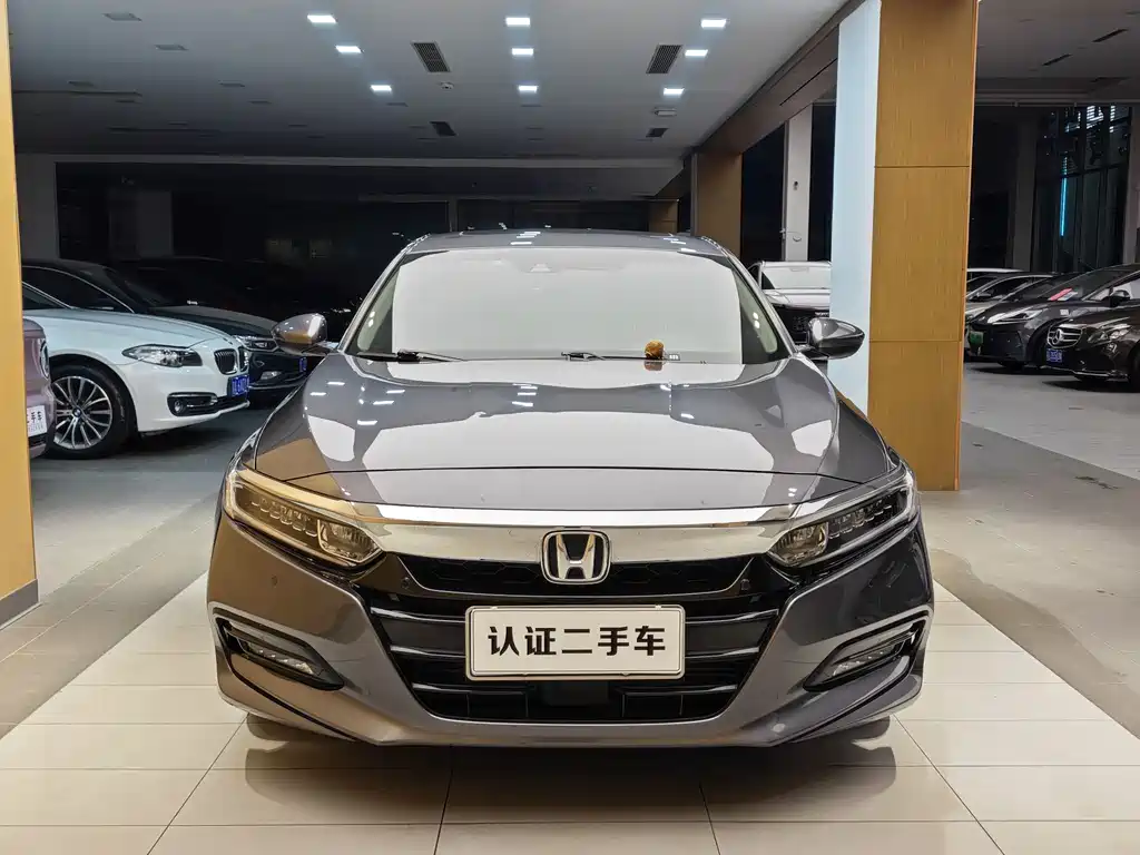 Honda Accord 2018 260TURBO Luxury VI