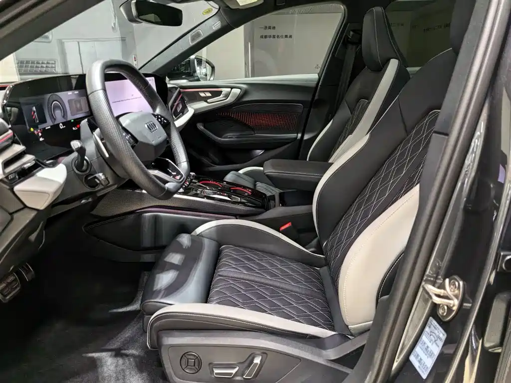 Audi A5L — миниатюра 14