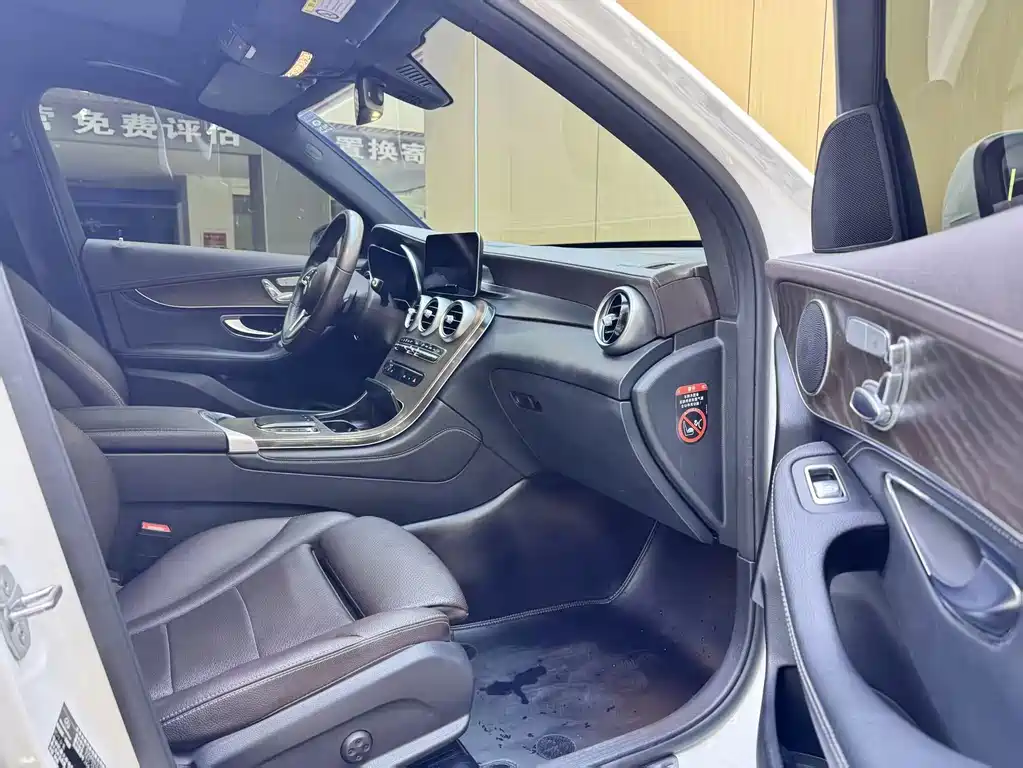 Mercedes-Benz GLC — миниатюра 10