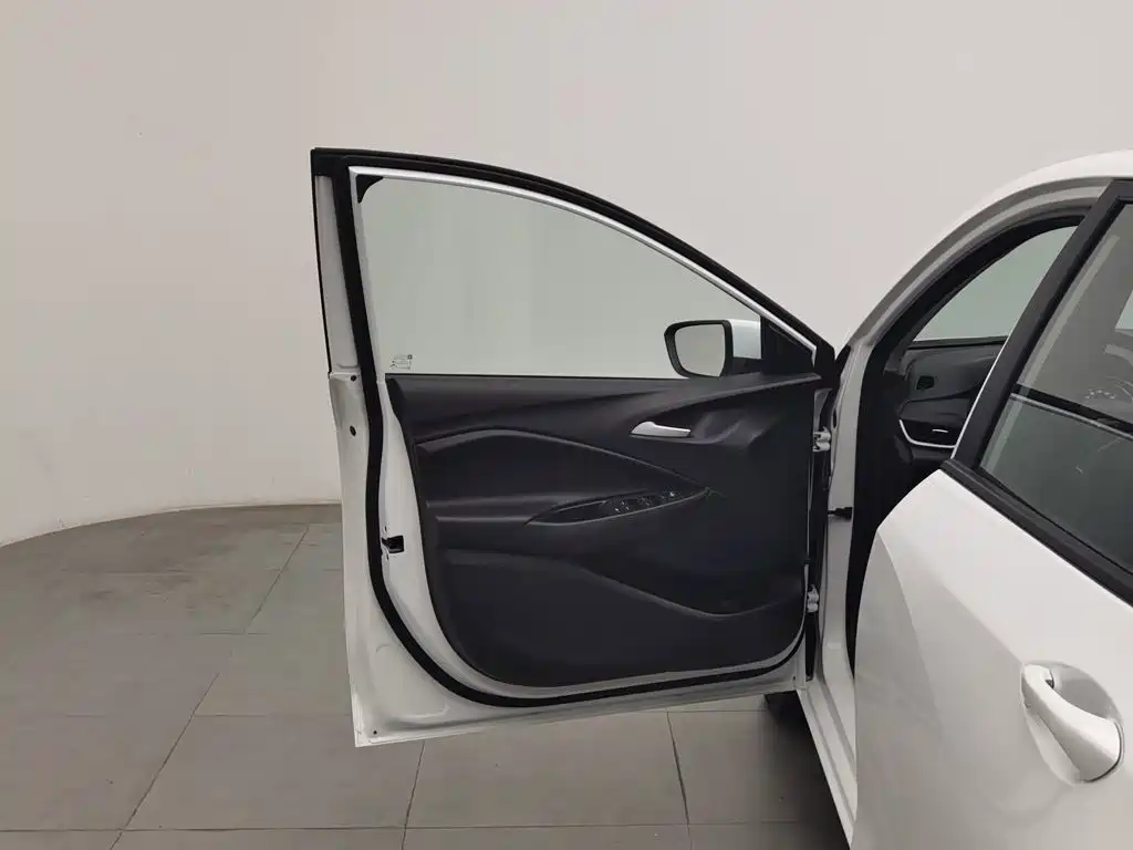 Chevrolet Cavalier — миниатюра 8