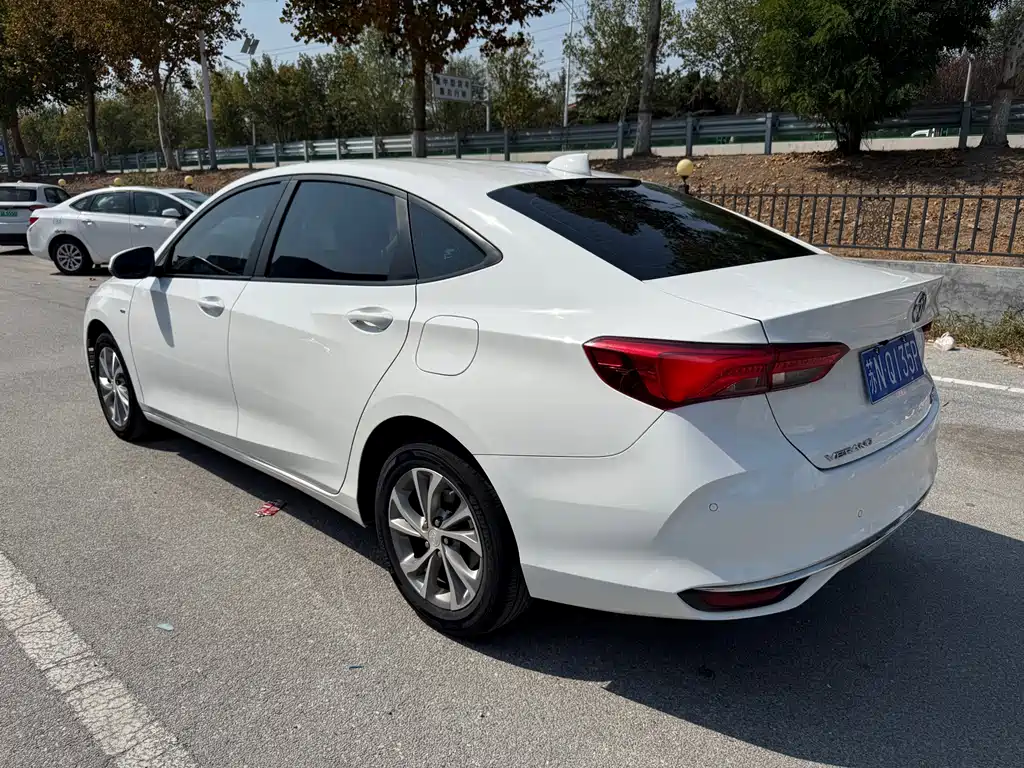 Buick Verano — миниатюра 6