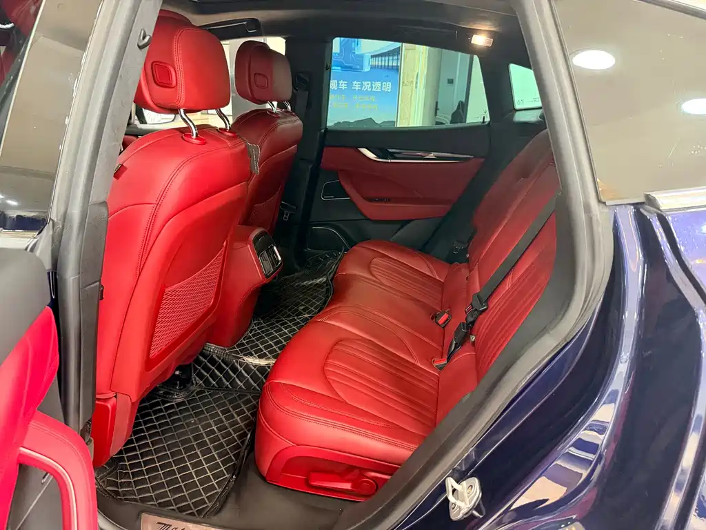 Maserati Levante — миниатюра 12