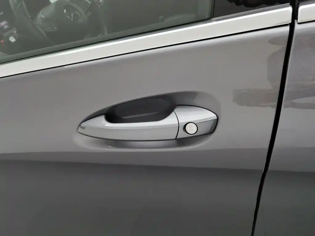 Mercedes-Benz B-Class — миниатюра 18