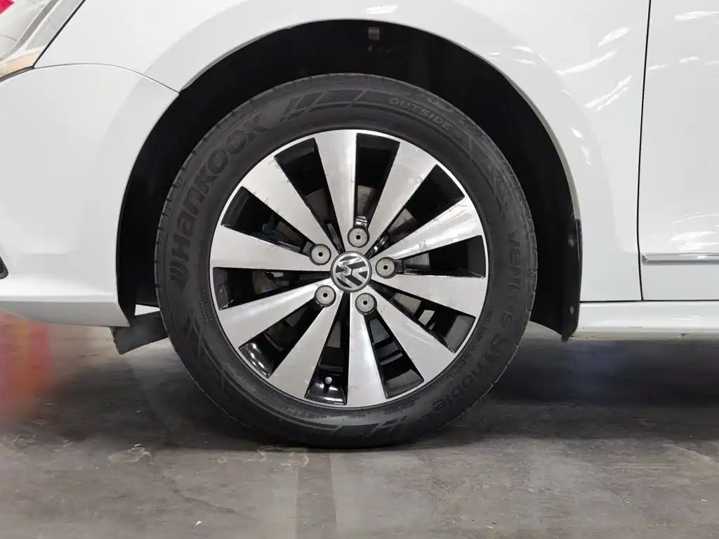 Volkswagen Sagitar — миниатюра 17