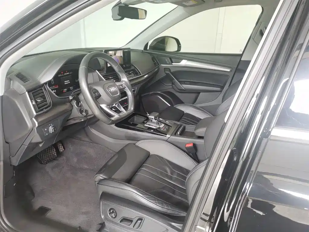 Audi Q5L 2022 40T Luxury