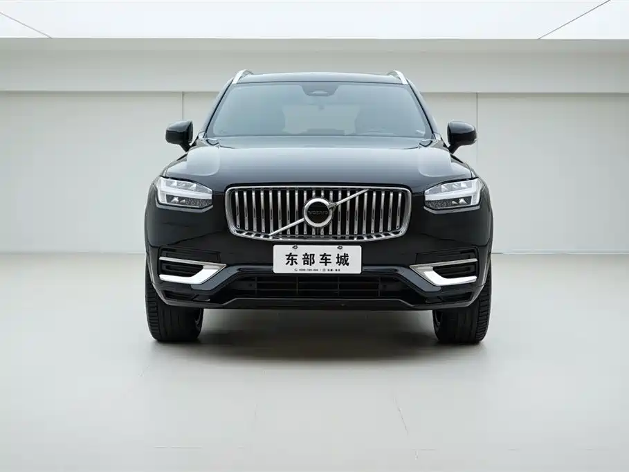 Volvo XC90 2023 B6 Luxury 7 мест