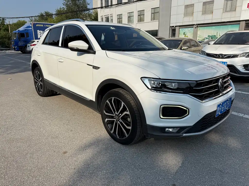 Volkswagen T-Roc — миниатюра 3