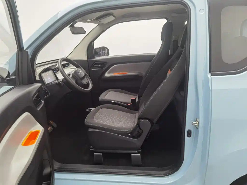 Wuling MINIEV — миниатюра 10