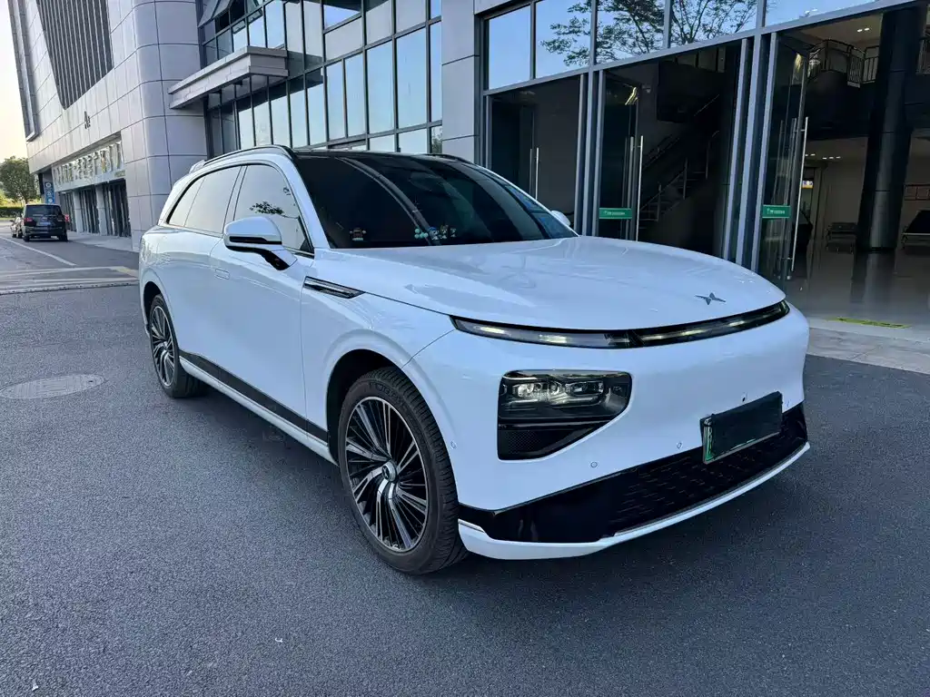 XPeng G9 — миниатюра 3