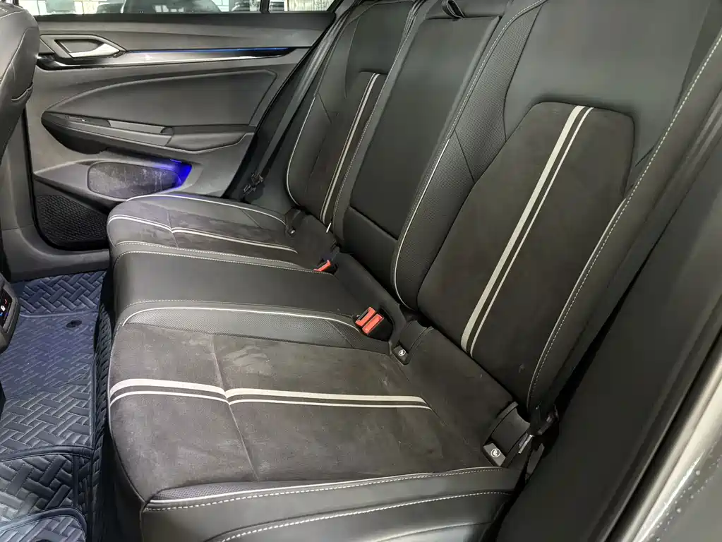 Volkswagen Golf — миниатюра 9