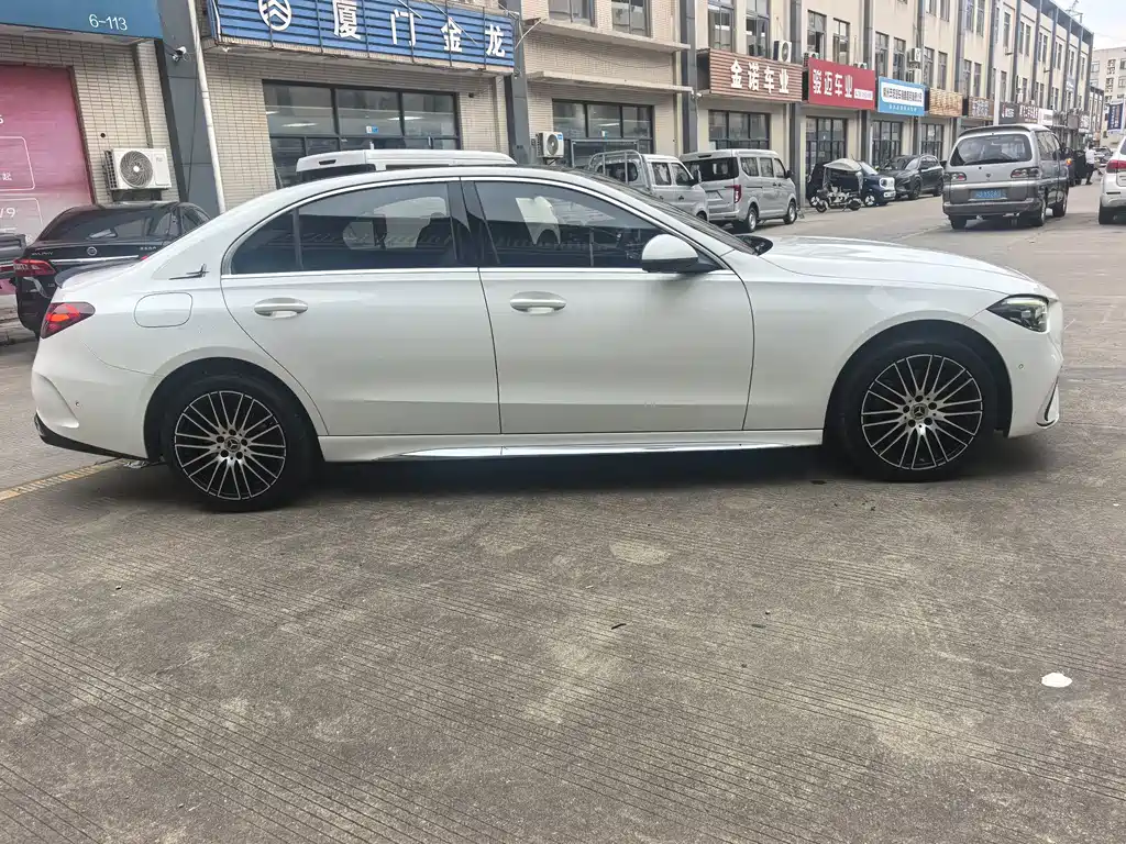Mercedes-Benz C-Class — миниатюра 4