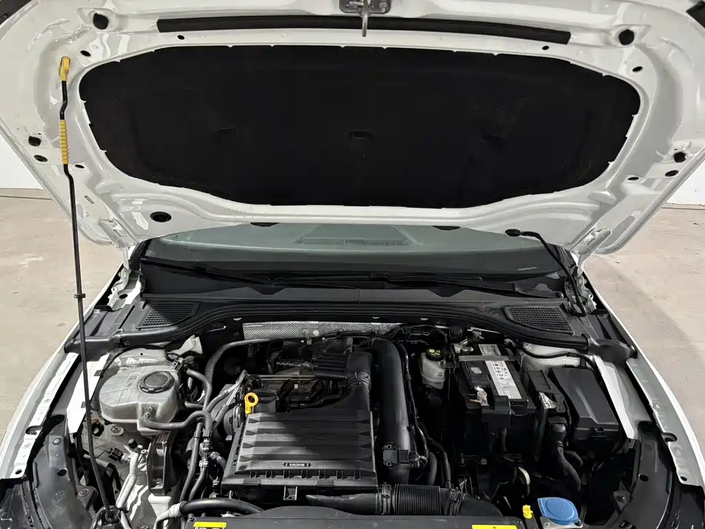 Volkswagen Golf — миниатюра 19