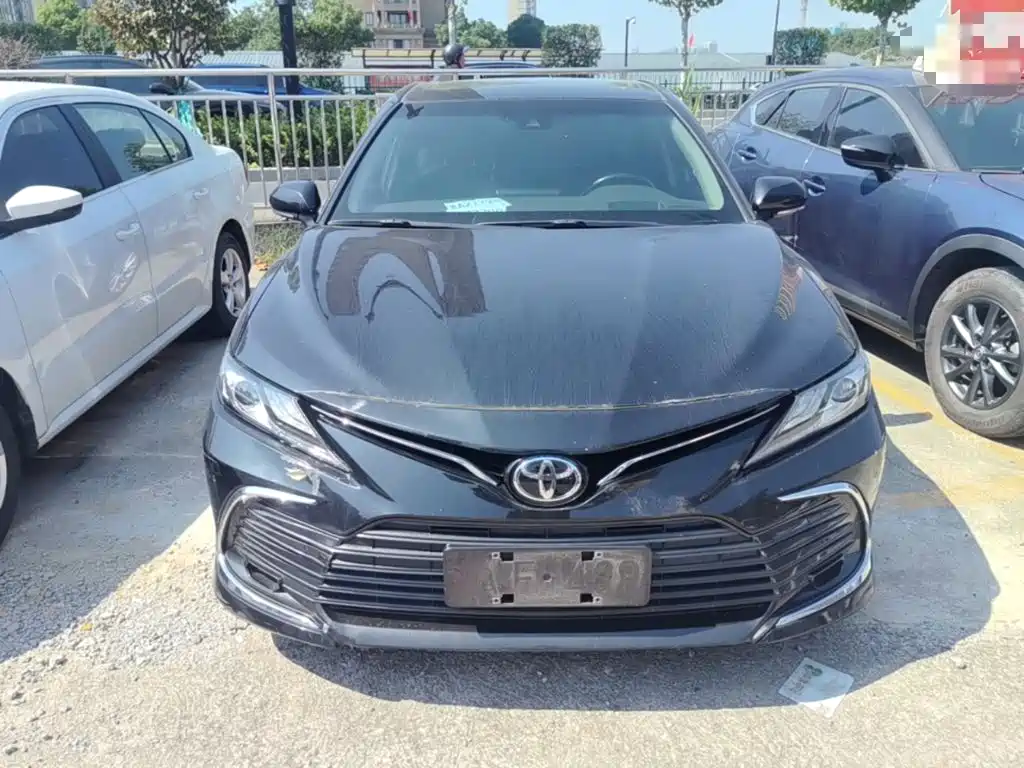 Toyota Camry — миниатюра 3