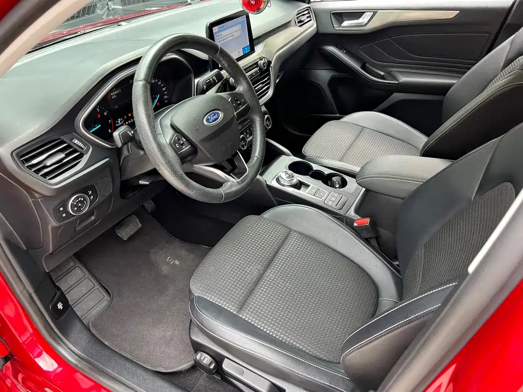 Ford Focus — миниатюра 9