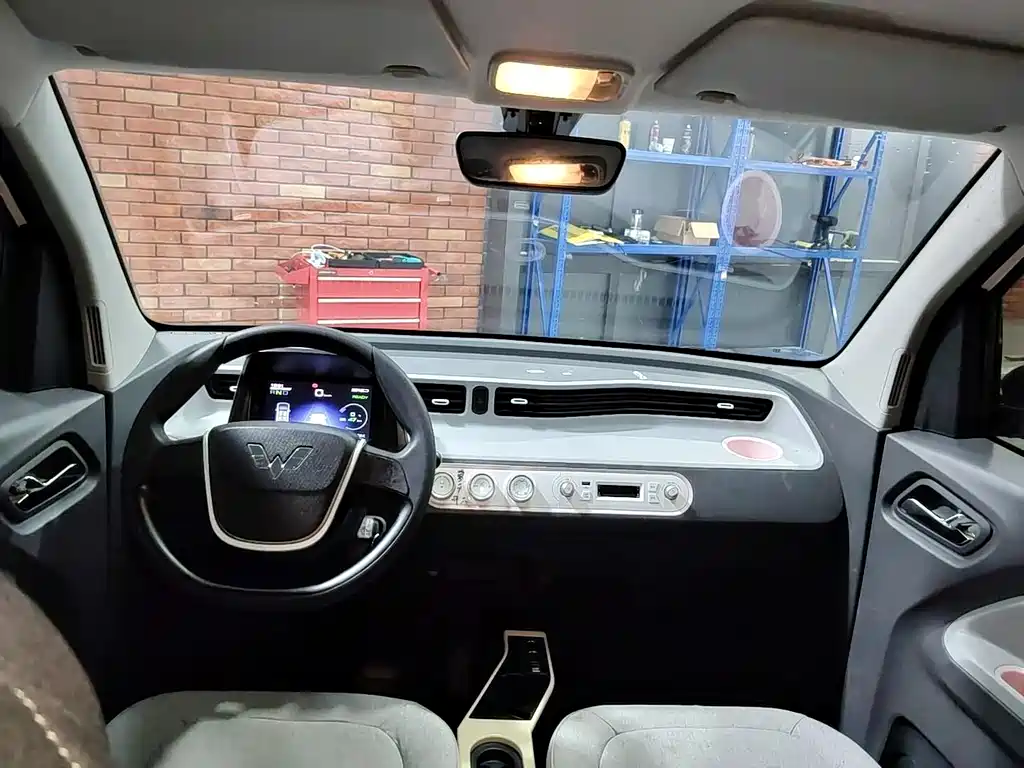 Wuling MINIEV — миниатюра 12