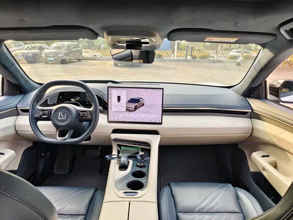 ZEEKR EXTREME KRYPTON 001