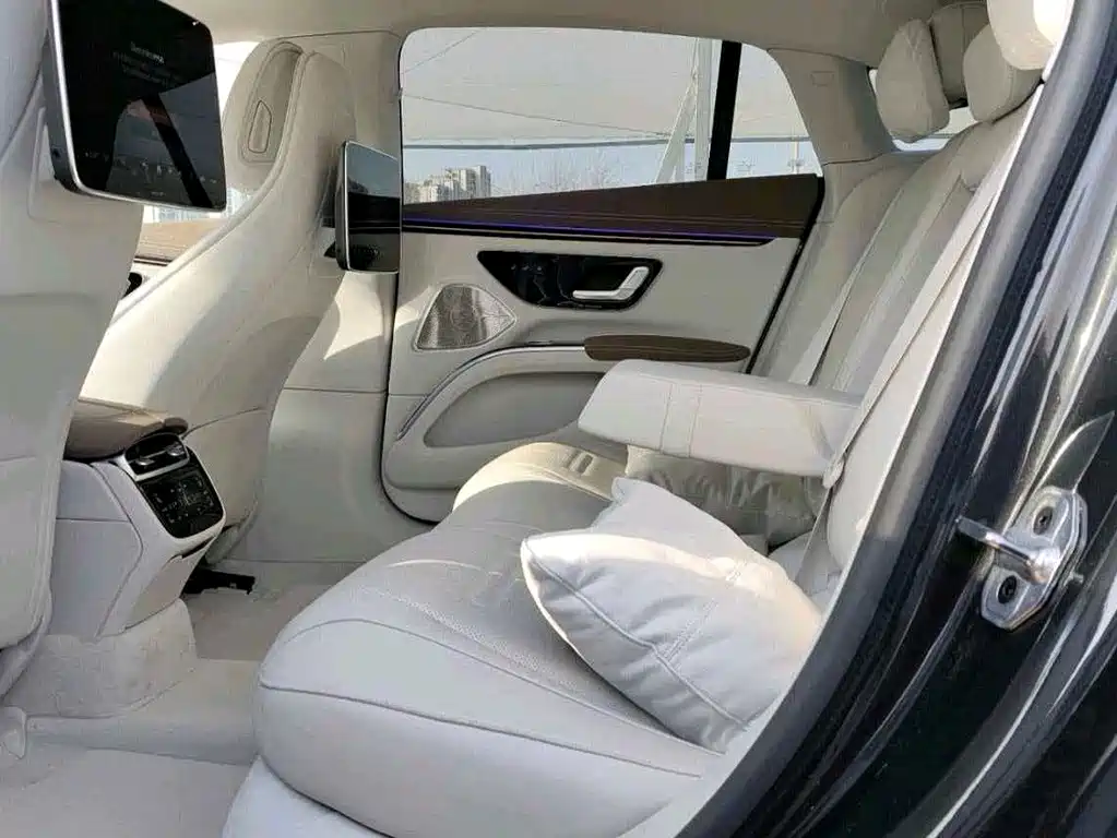 MERCEDES-BENZ EQS AMG