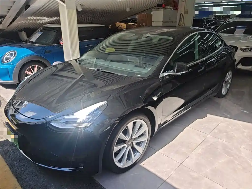 Tesla Model 3 2020