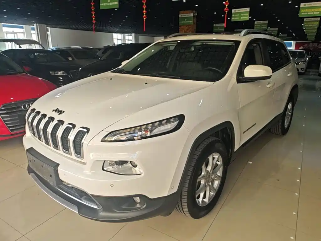 Jeep Cherokee — миниатюра 2