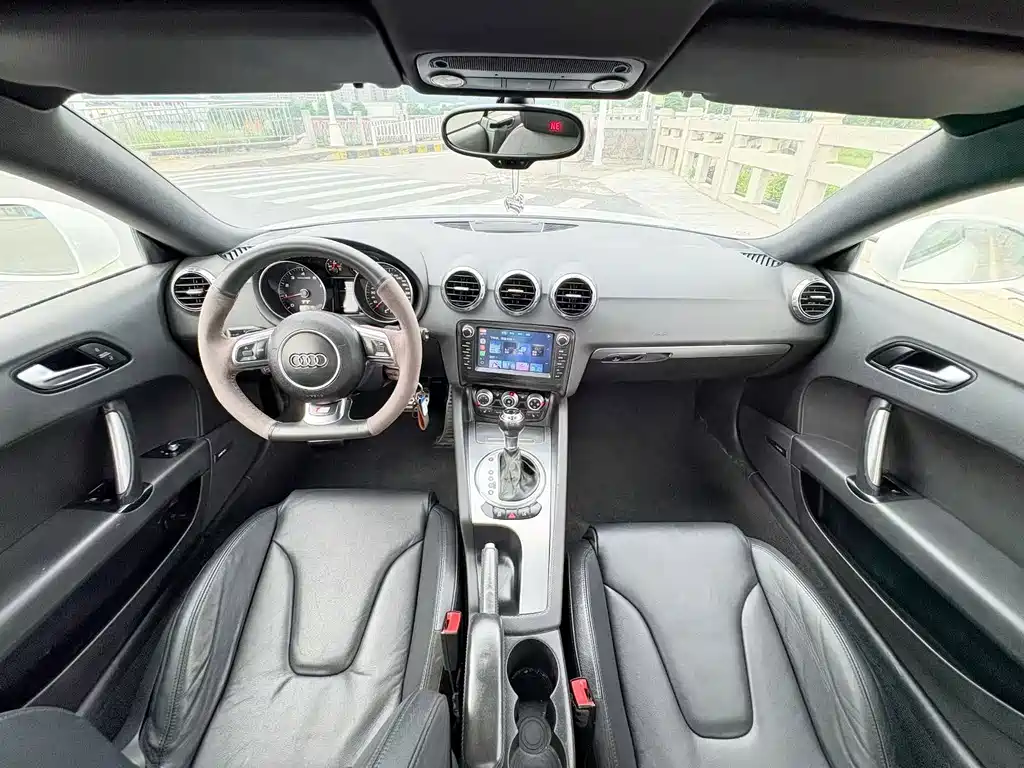 Audi TT TT Coupe 2.0TFSI quattro, фото 8