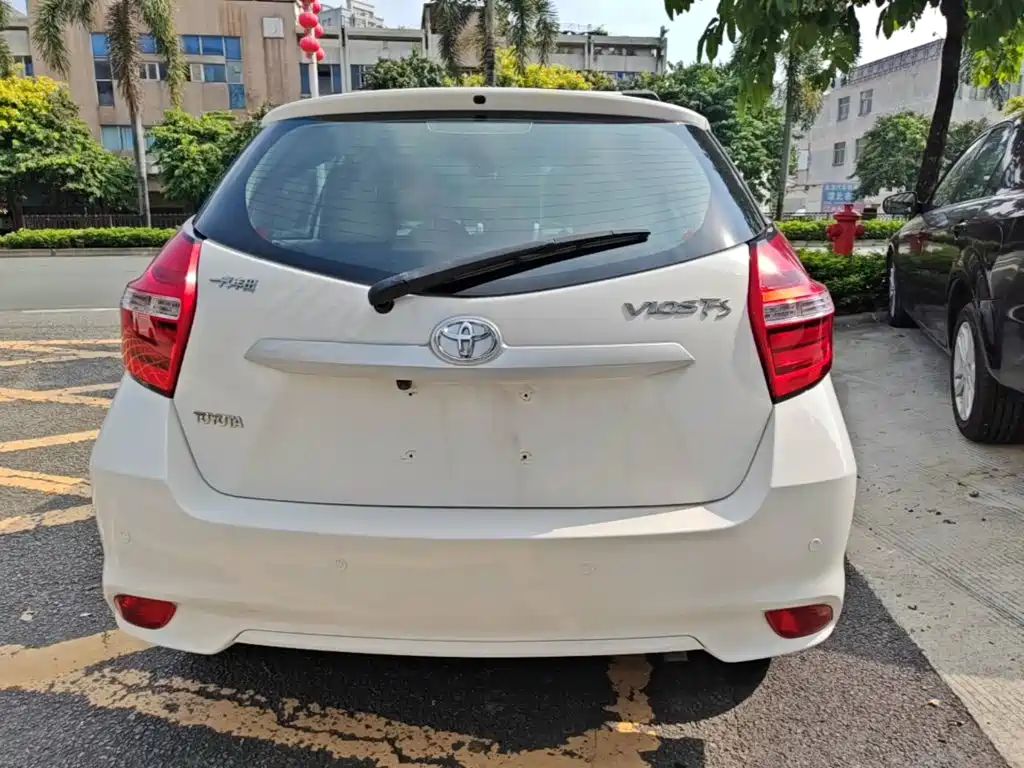 Toyota Vios FS — миниатюра 6