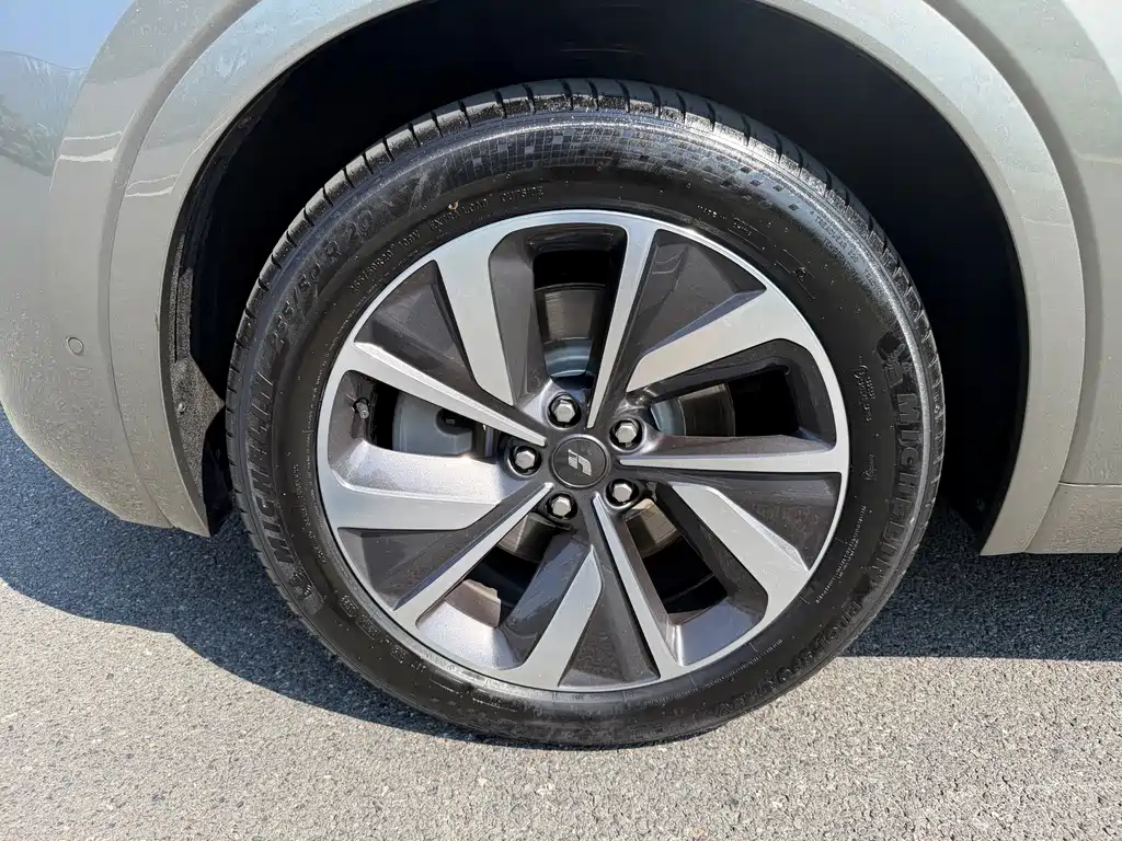 Li Auto Li ONE — миниатюра 22