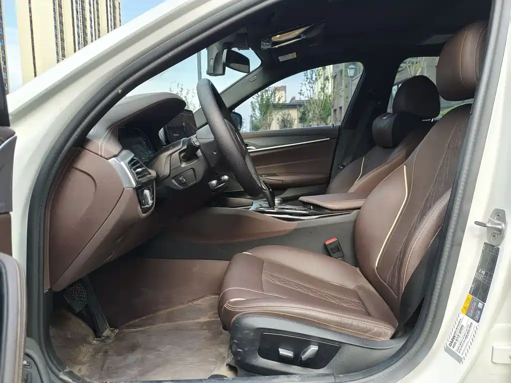 BMW 5 Series 5 2021 535Le M Sport